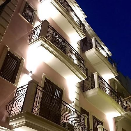 マルゲリータ・ディ・サヴォイア Palazzo Eliss Bed & Breakfast エクステリア 写真