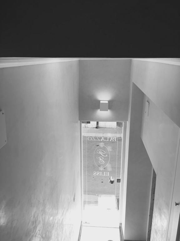 マルゲリータ・ディ・サヴォイア Palazzo Eliss Bed & Breakfast エクステリア 写真
