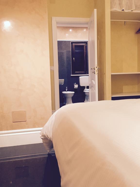 マルゲリータ・ディ・サヴォイア Palazzo Eliss Bed & Breakfast 部屋 写真